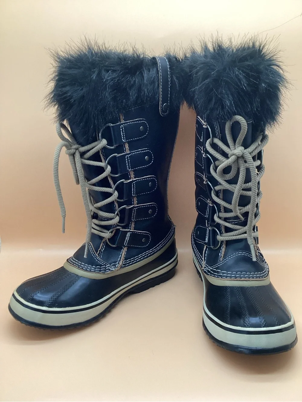 RARE Sorel Joan of Artic Black Leather Winter Boots with Cheetah Print Trim